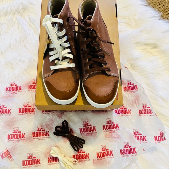 Women’s Kodiak Georgian Mid-Cut Sneaker Cashew- 8.5 US - Picture 3 of 7